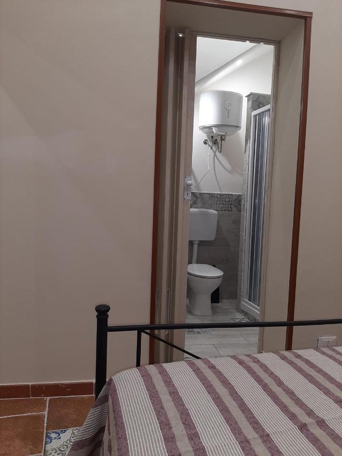 Casa Vacanza Di Via Giacalone Palermo Eksteriør bilde